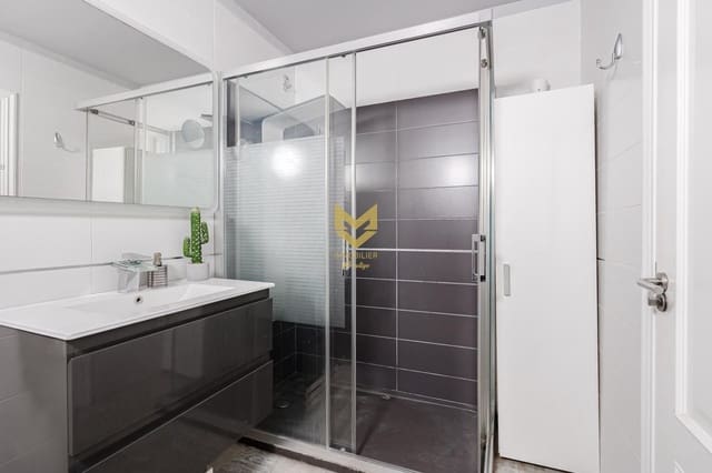 2 bedroom Flat for sale in Torviscas Centro y Alto, Adeje with garage - € 469,000 (Ref: 8578783)