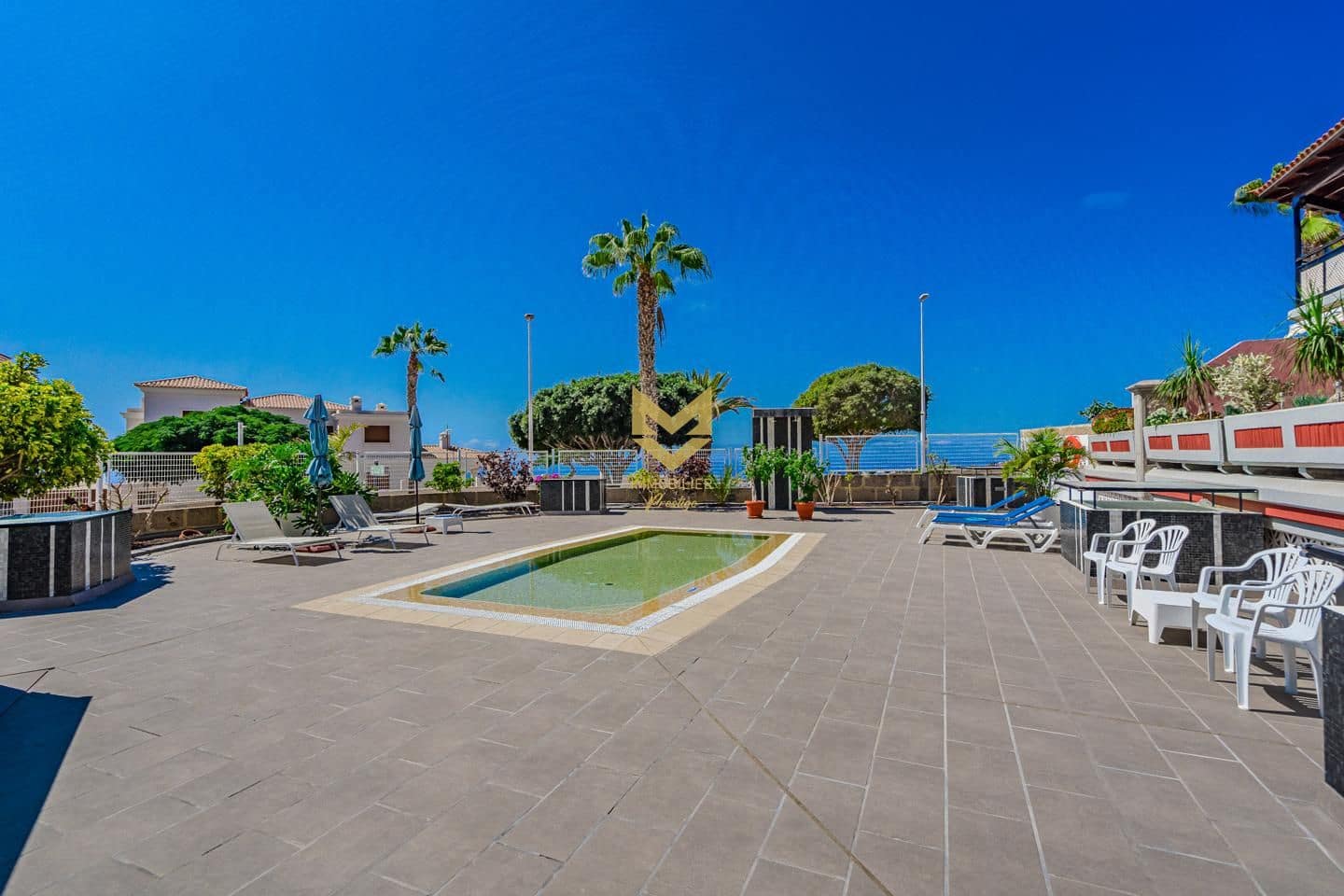 3 soveværelse Villa til salg i Adeje med swimmingpool garage - € 656.000 (Ref: 8581101)