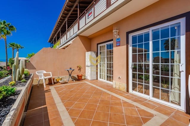 3 soveværelse Villa til salg i Casco Urbano, Adeje med swimmingpool garage - € 656.000 (Ref: 8581101)