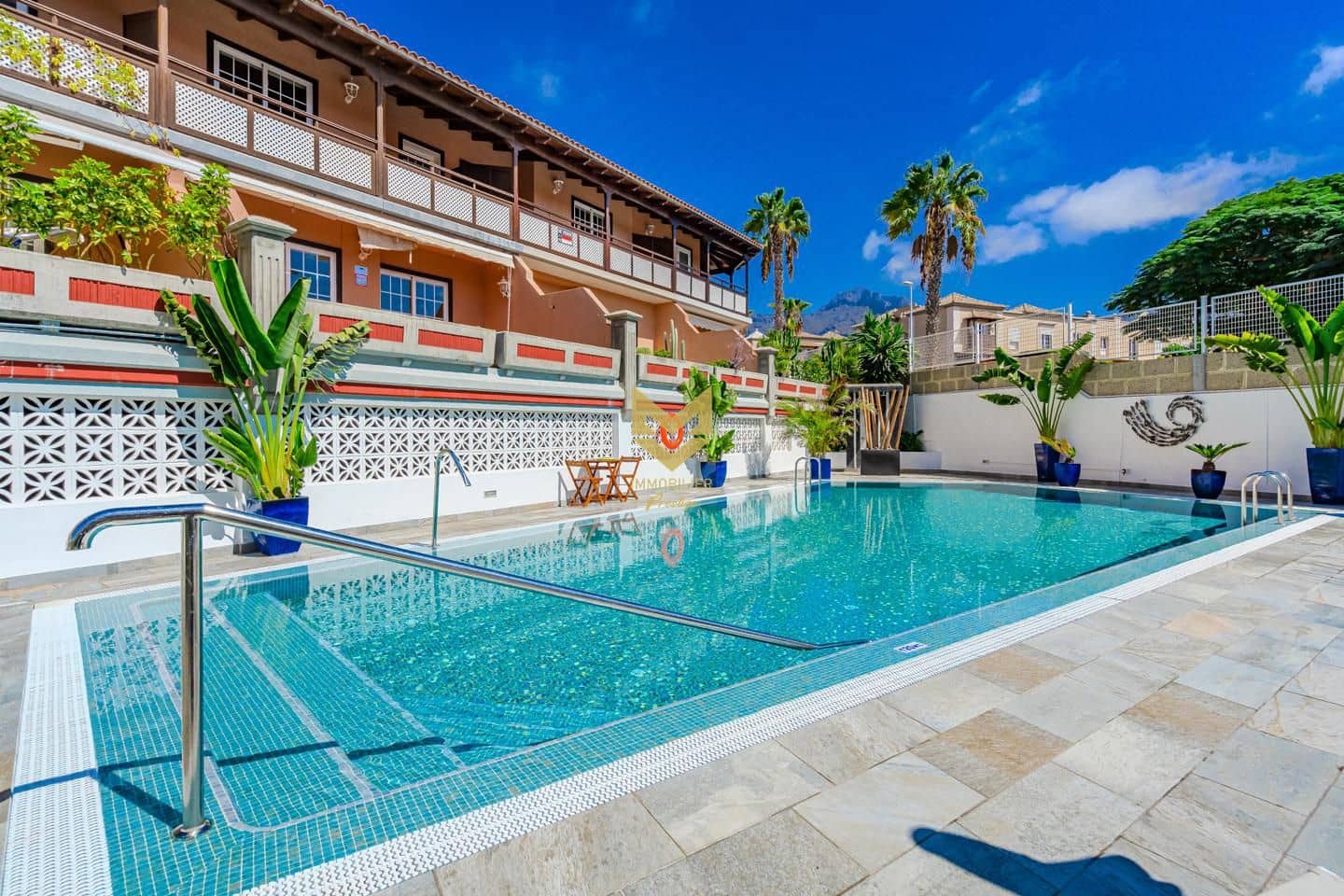 3 soveværelse Villa til salg i Adeje med swimmingpool garage - € 656.000 (Ref: 8581101)