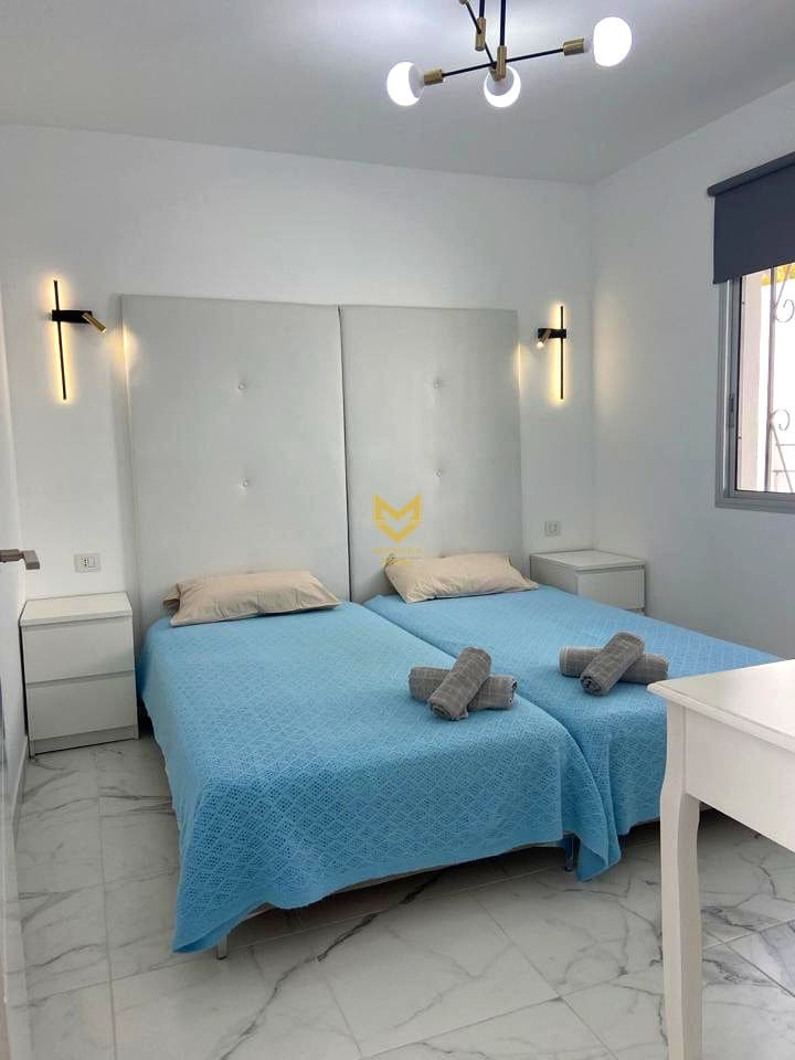 2 soveværelse Villa til salg i Callao Salvaje med swimmingpool - € 730.000 (Ref: 8751873)