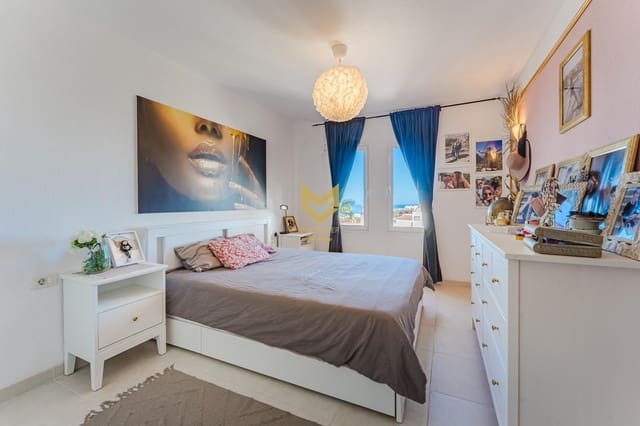 2 slaapkamer Flat te koop in Playa de Fañabé Alto, Adeje met garage - € 409.000 (Ref: 8774904)