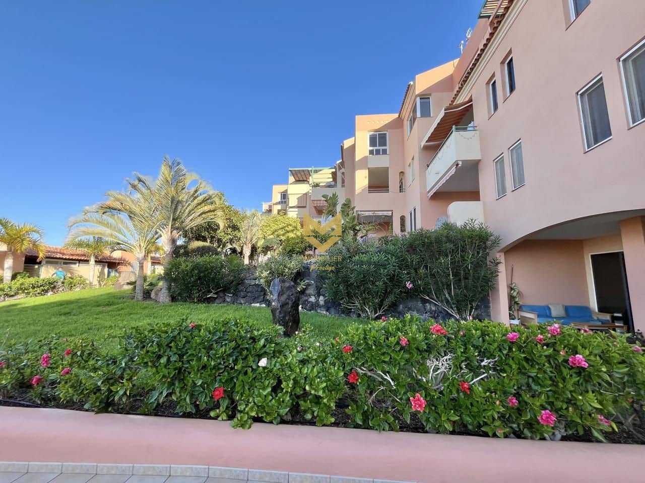 2 slaapkamer Flat te koop in Costa Adeje met garage - € 409.000 (Ref: 8774904)