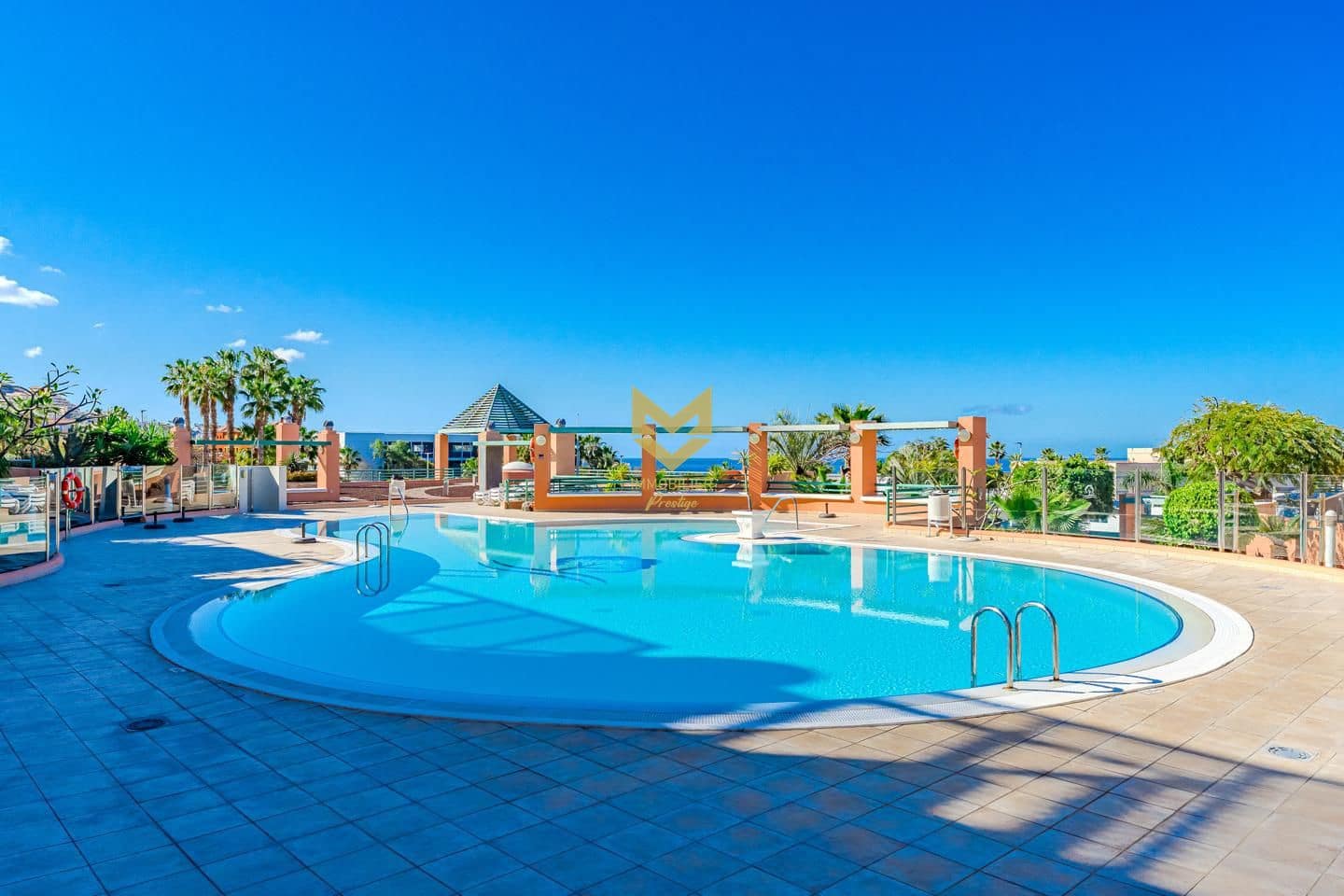 2 slaapkamer Flat te koop in Costa Adeje met garage - € 409.000 (Ref: 8774904)