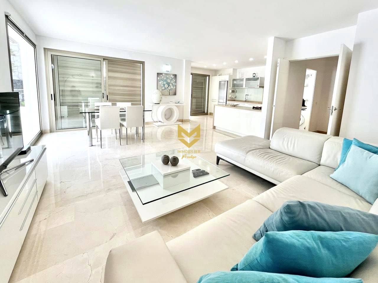 2 soveværelse Lejlighed til salg i Adeje med garage - € 980.000 (Ref: 8783478)