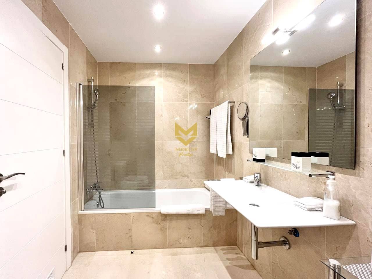 2 soveværelse Lejlighed til salg i Adeje med garage - € 980.000 (Ref: 8783478)