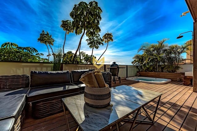 3 soveværelse Villa til salg i Fañabe, Adeje med garage - € 940.000 (Ref: 8791649)