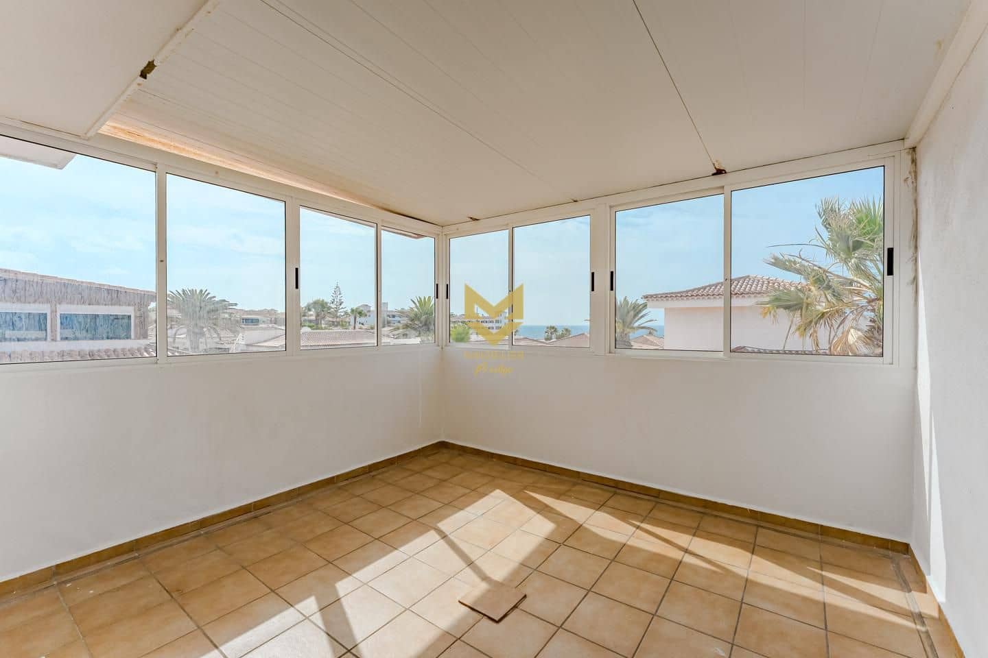 4 soveværelse Villa til salg i Costa del Silencio med swimmingpool - € 430.000 (Ref: 9046430)