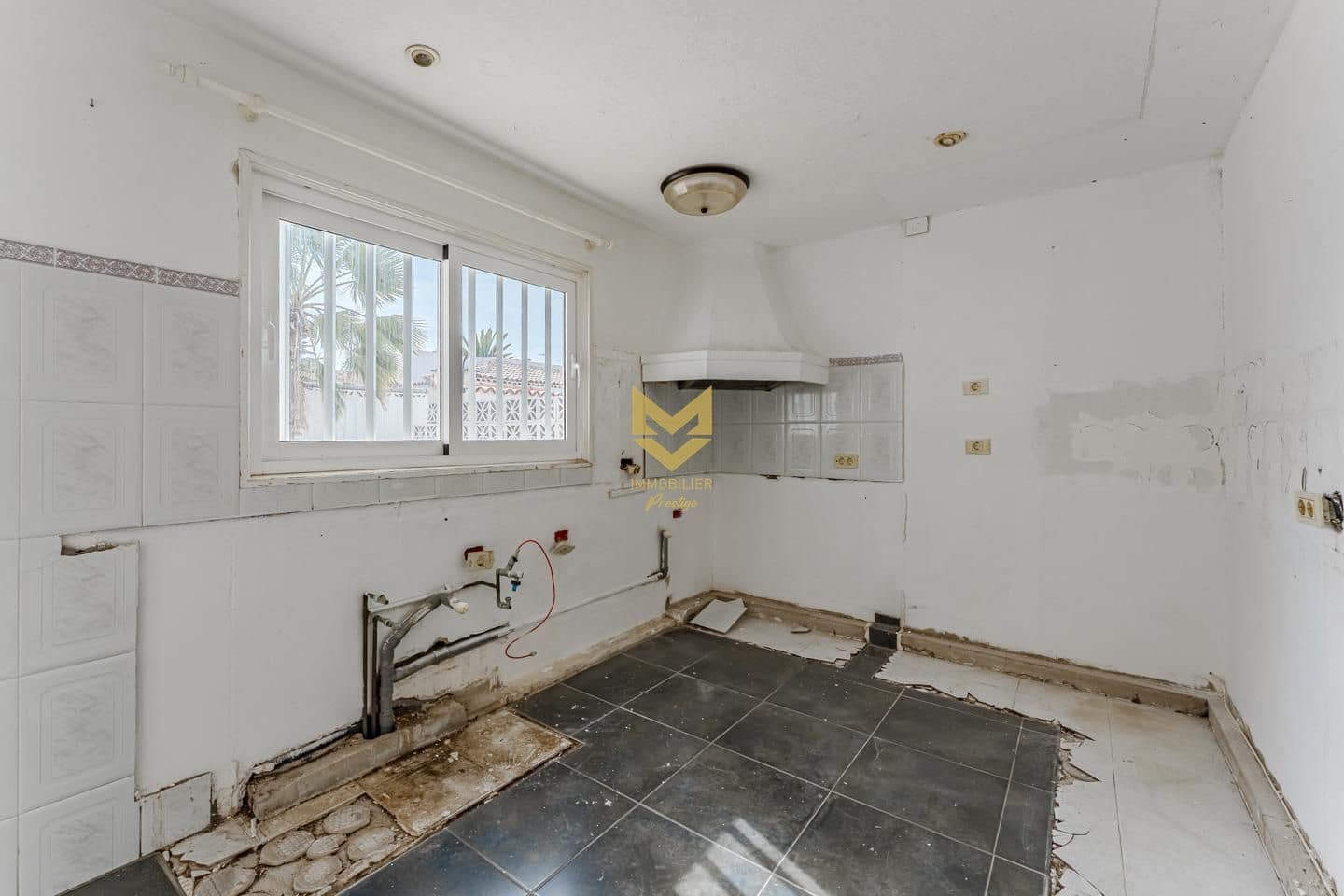 4 soveværelse Villa til salg i Costa del Silencio med swimmingpool - € 430.000 (Ref: 9046430)