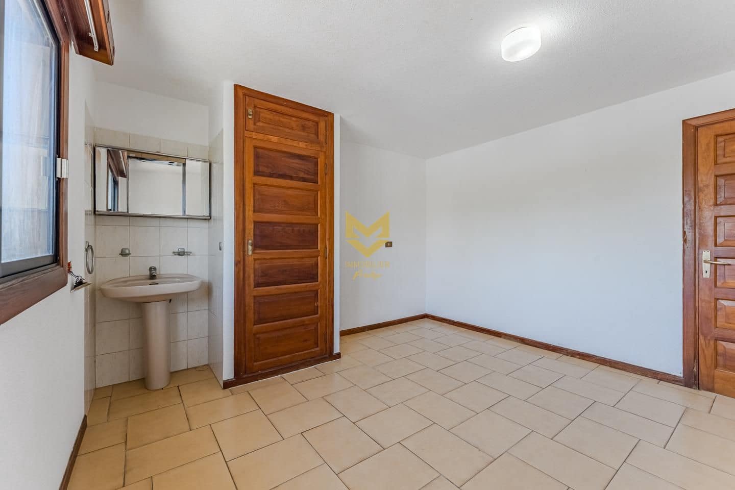 4 soveværelse Villa til salg i Costa del Silencio med swimmingpool - € 430.000 (Ref: 9046430)