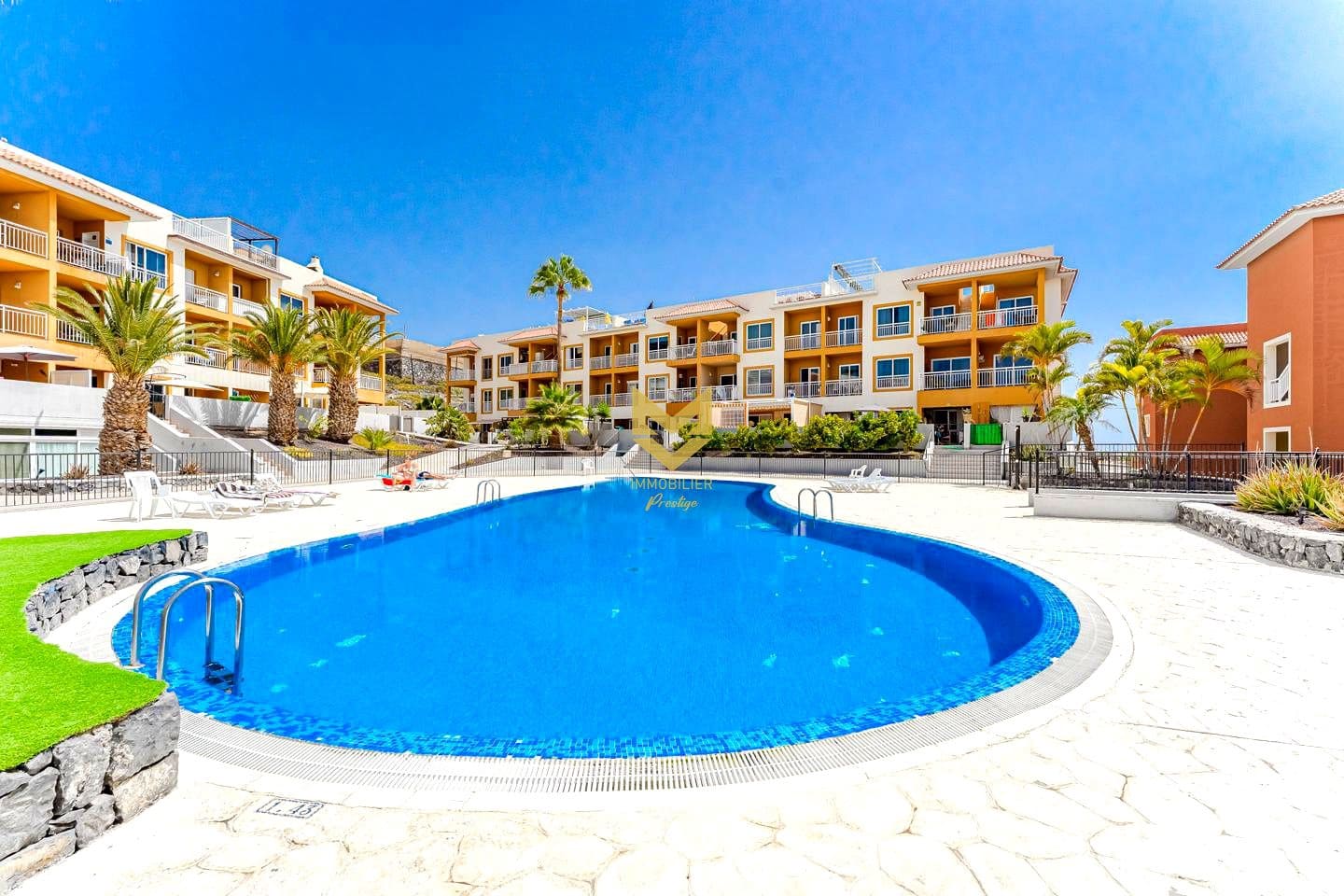 2 bedroom Flat for sale in Callao Salvaje - € 340,000 (Ref: 9241212)