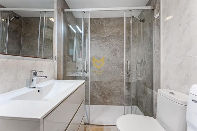 2 soveværelse Lejlighed til salg i Playa de las Americas, Arona - € 535.000 (Ref: 9246035)