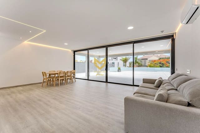 4 Zimmer Villa zu verkaufen in Playa de Fañabé Alto, Adeje mit Pool Garage - 1.850.000 € (Ref: 9254341)