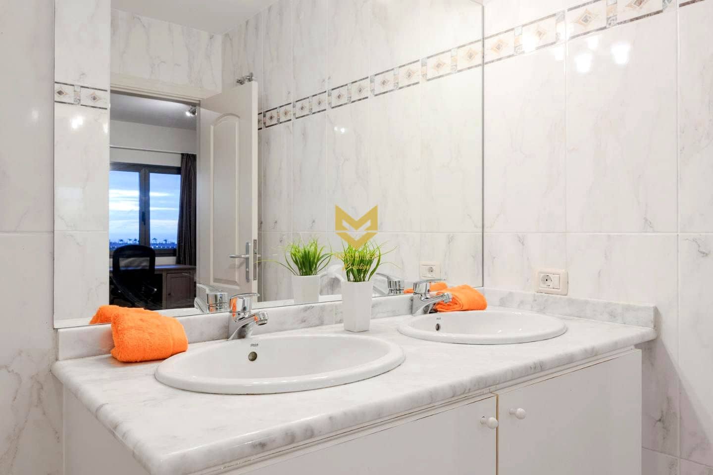 3 sypialnia Willa na sprzedaż w Costa Adeje - 945 000 € (Ref: 9311991)