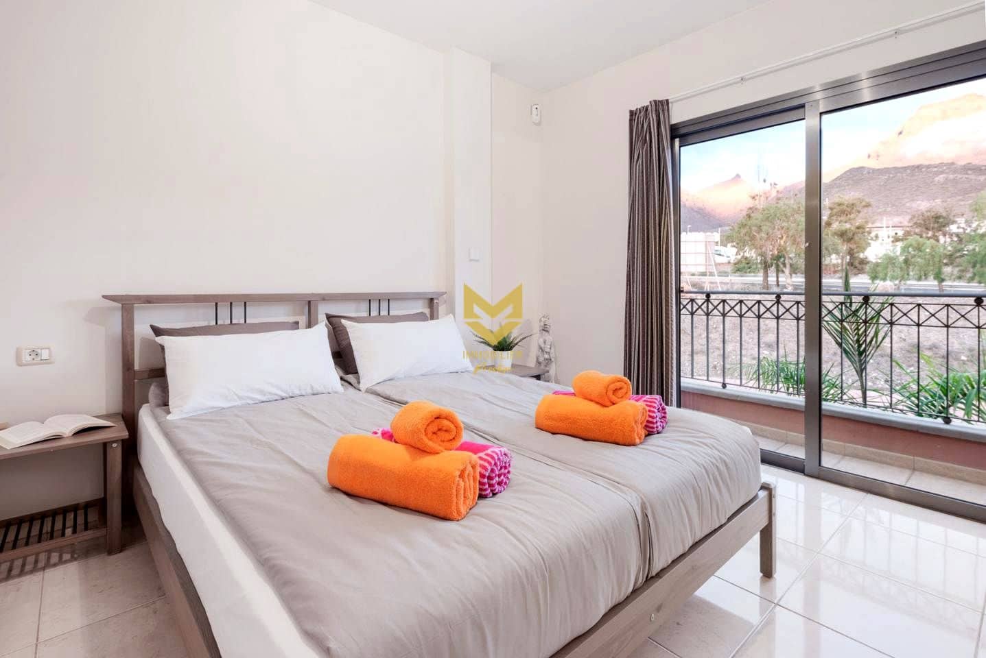 3 sypialnia Willa na sprzedaż w Costa Adeje - 945 000 € (Ref: 9311991)