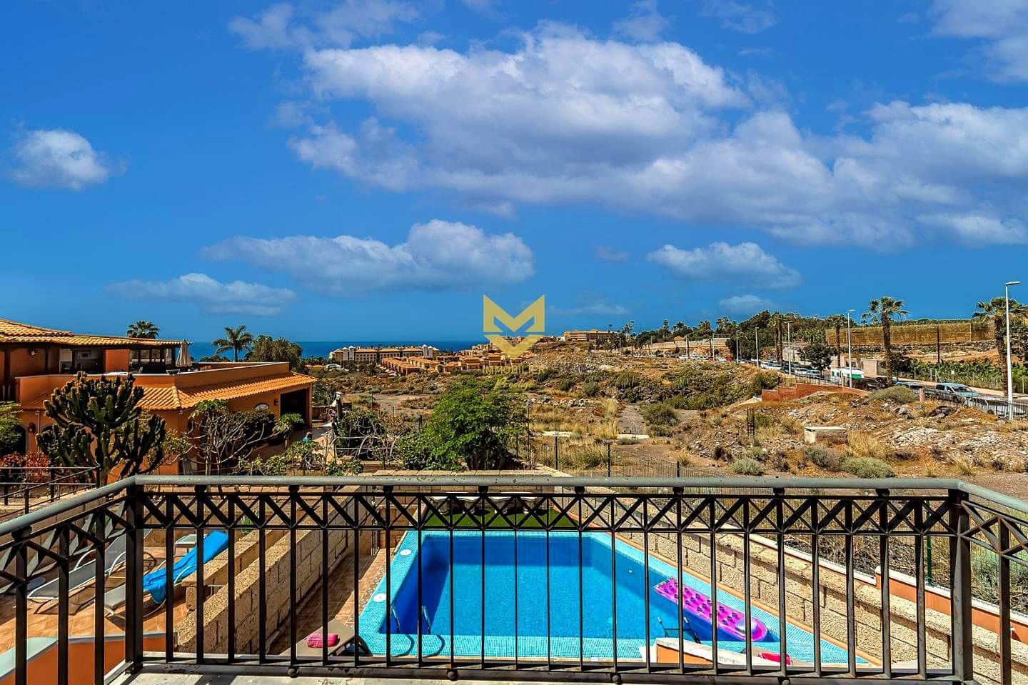 3 sypialnia Willa na sprzedaż w Costa Adeje - 945 000 € (Ref: 9311991)