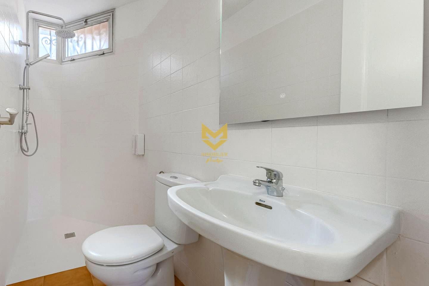 3 sovrum Lägenhet till salu i Los Cristianos med pool - 469 000 € (Ref: 9325386)