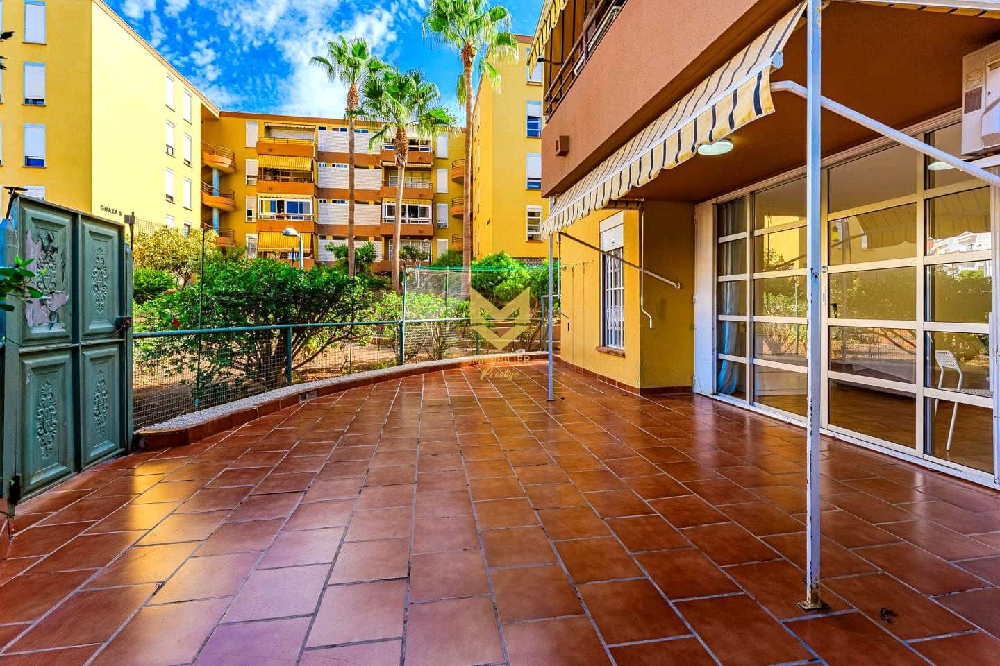 3 sovrum Lägenhet till salu i Los Cristianos med pool - 469 000 € (Ref: 9325386)