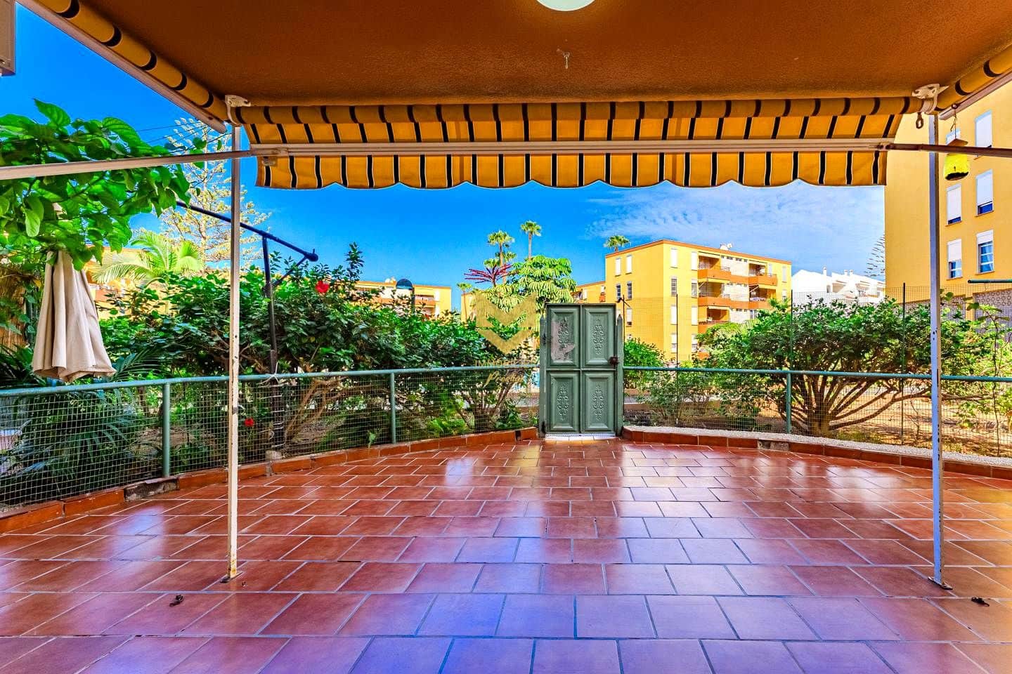 3 sovrum Lägenhet till salu i Los Cristianos med pool - 469 000 € (Ref: 9325386)