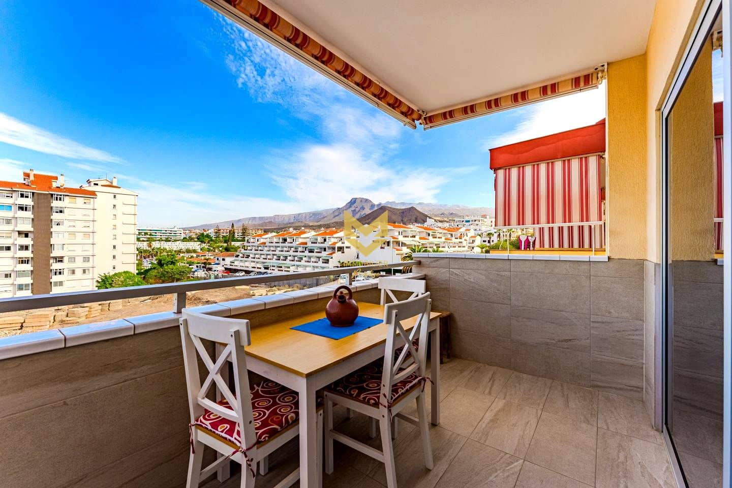 1 chambre Appartement à vendre à Los Cristianos avec piscine - 305 000 € (Ref: 9329709)