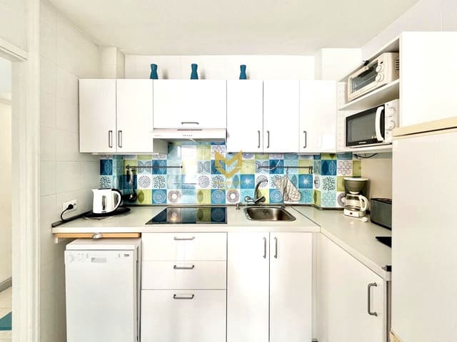 2 soveværelse Lejlighed til salg i Playa de las Américas, Adeje - € 420.000 (Ref: 9352193)