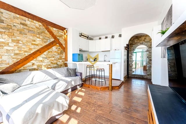 1 soveværelse Lejlighed til salg i Torviscas Centro y Alto, Adeje med swimmingpool - € 230.000 (Ref: 9353093)