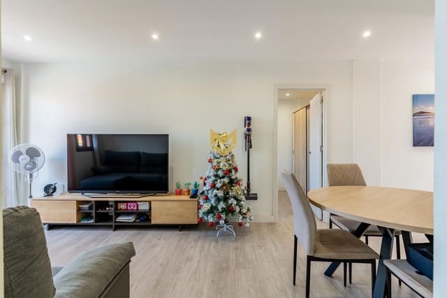 2 bedroom Flat for sale in Costa del Silencio, Arona with garage - € 269,000 (Ref: 9473575)