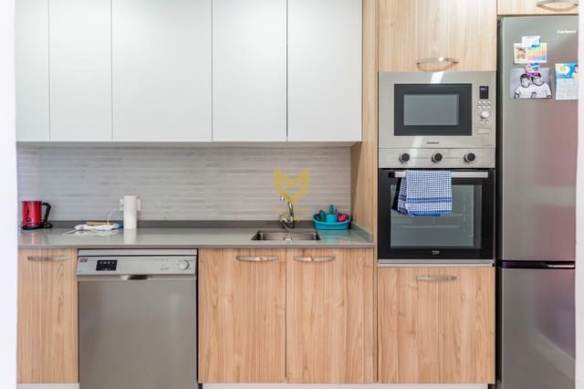 2 bedroom Flat for sale in Costa del Silencio, Arona with garage - € 269,000 (Ref: 9473575)