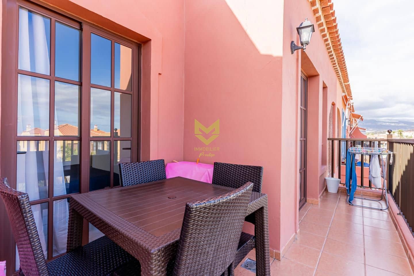 2 soverom Leilighet til salgs i Arona med garasje - € 269 000 (Ref: 9473575)