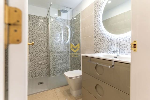 2 bedroom Flat for sale in Casco Urbano, Adeje with garage - € 277,500 (Ref: 9475045)