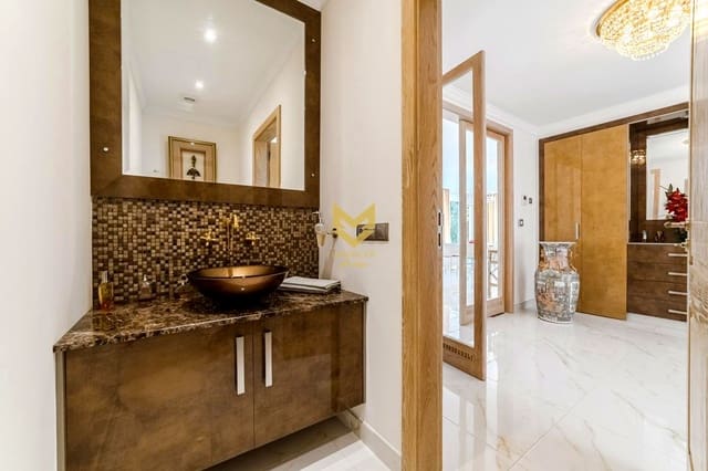 4 Zimmer Villa zu verkaufen in La Caleta Adeje, Adeje mit Pool Garage - 3.900.000 € (Ref: 9475885)