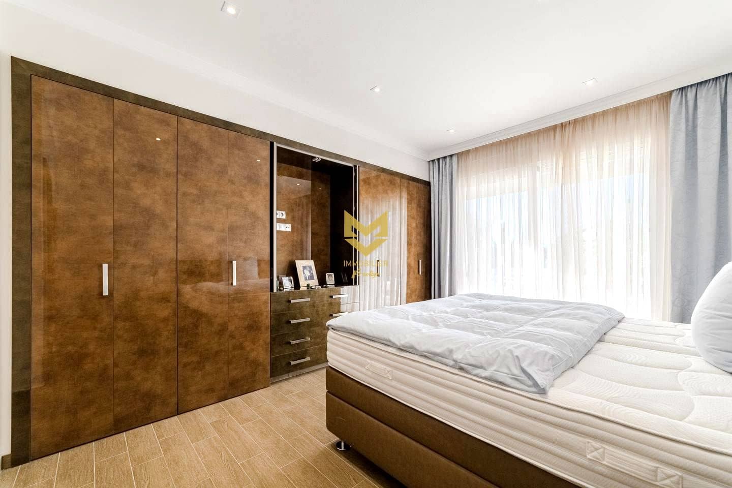 4 Zimmer Villa zu verkaufen in Adeje mit Pool Garage - 3.900.000 € (Ref: 9475885)