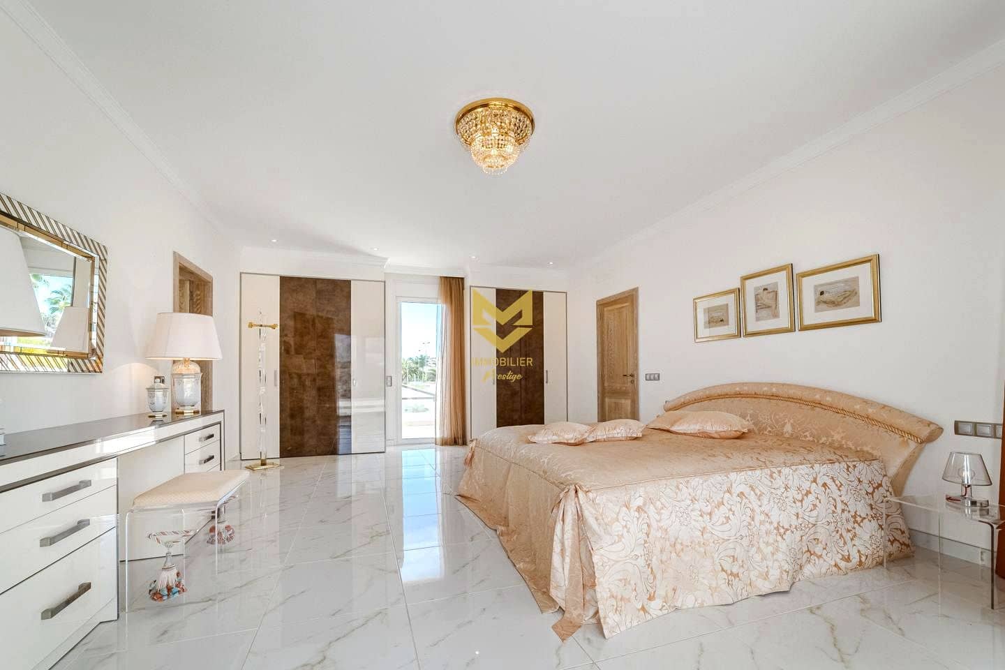 4 Zimmer Villa zu verkaufen in Adeje mit Pool Garage - 3.900.000 € (Ref: 9475885)