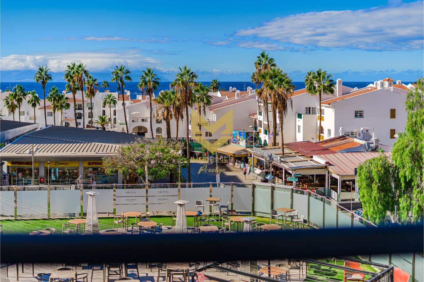 1 makuuhuone Asunto myytävänä paikassa Costa Adeje mukana uima-altaan 
autotalli - 325 000 € (Ref: 9485044)