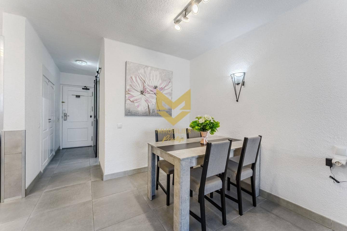 1 makuuhuone Asunto myytävänä paikassa Costa Adeje mukana uima-altaan 
autotalli - 325 000 € (Ref: 9485044)