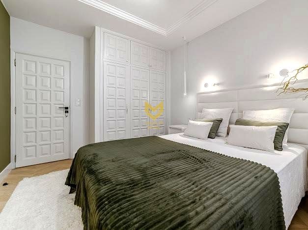 4 bedroom Villa for sale in Costa Adeje with pool garage - € 2,600,000 (Ref: 9487955)