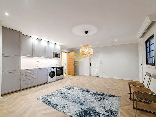 4 bedroom Villa for sale in Costa Adeje with pool garage - € 2,600,000 (Ref: 9487955)