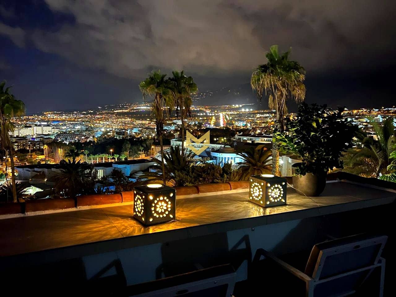 4 bedroom Villa for sale in Costa Adeje with pool garage - € 2,600,000 (Ref: 9487955)