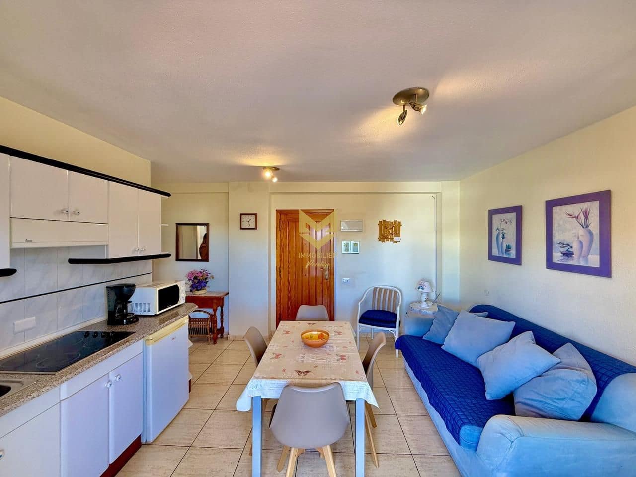 1 bedroom Flat for sale in Arona with garage - € 250,000 (Ref: 9495464)