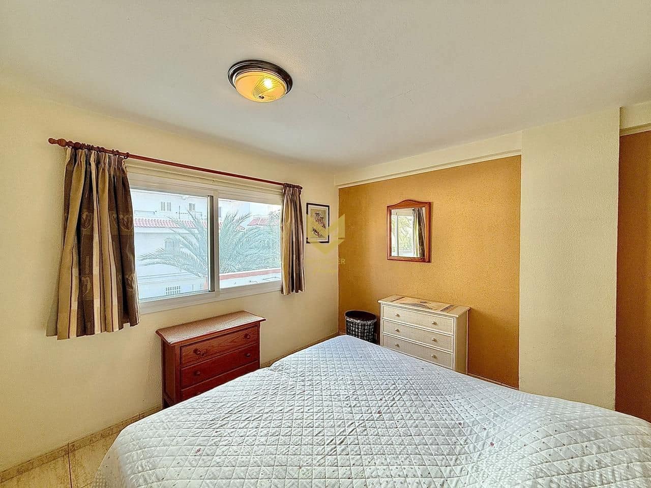 1 bedroom Flat for sale in Arona with garage - € 250,000 (Ref: 9495464)