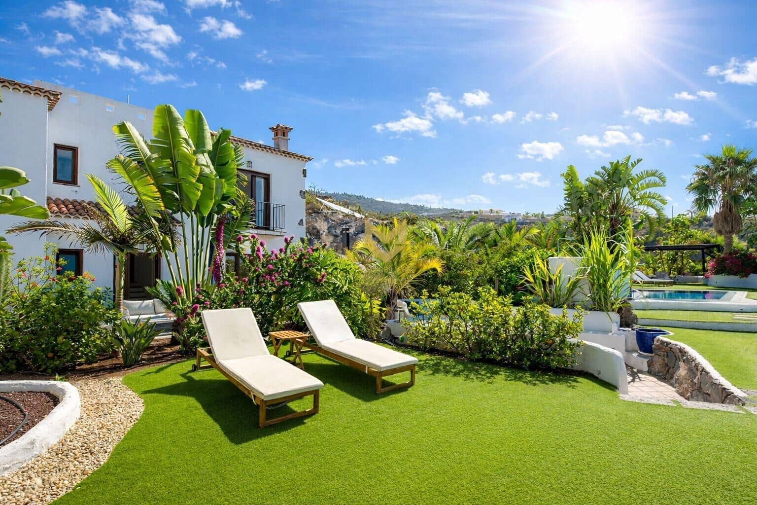 5 makuuhuone Huvila myytävänä paikassa Guia de Isora mukana uima-altaan 
autotalli - 1 175 000 € (Ref: 9632754)