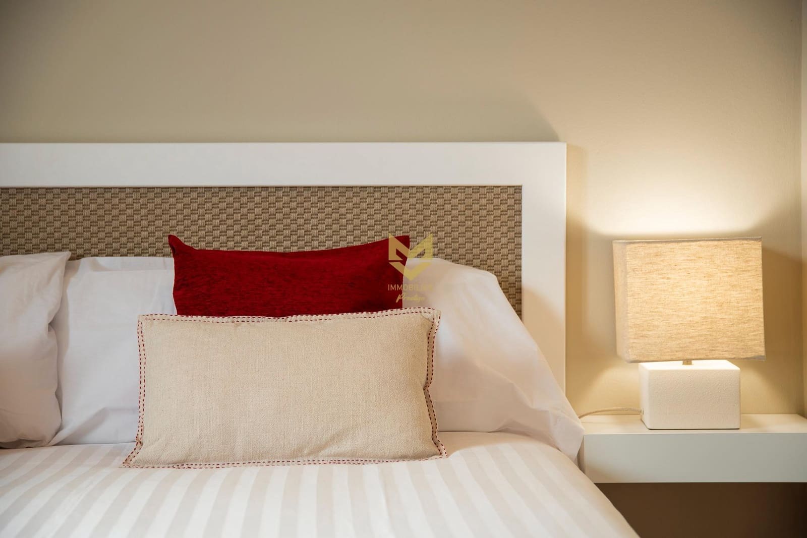 5 makuuhuone Huvila myytävänä paikassa Guia de Isora mukana uima-altaan 
autotalli - 1 175 000 € (Ref: 9632754)