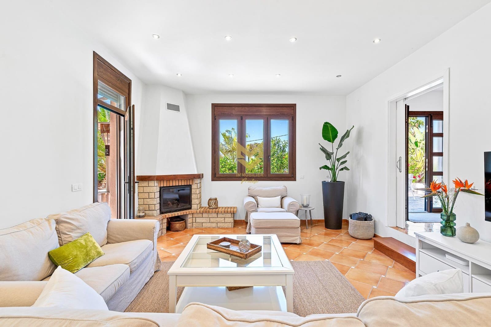 5 makuuhuone Huvila myytävänä paikassa Guia de Isora mukana uima-altaan 
autotalli - 1 175 000 € (Ref: 9632754)