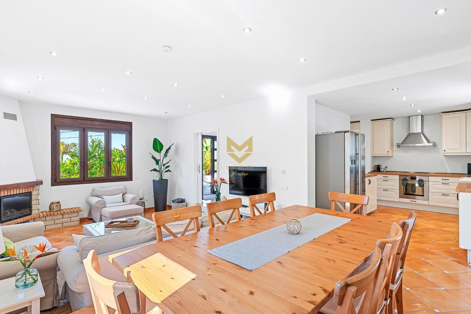 5 makuuhuone Huvila myytävänä paikassa Guia de Isora mukana uima-altaan 
autotalli - 1 175 000 € (Ref: 9632754)