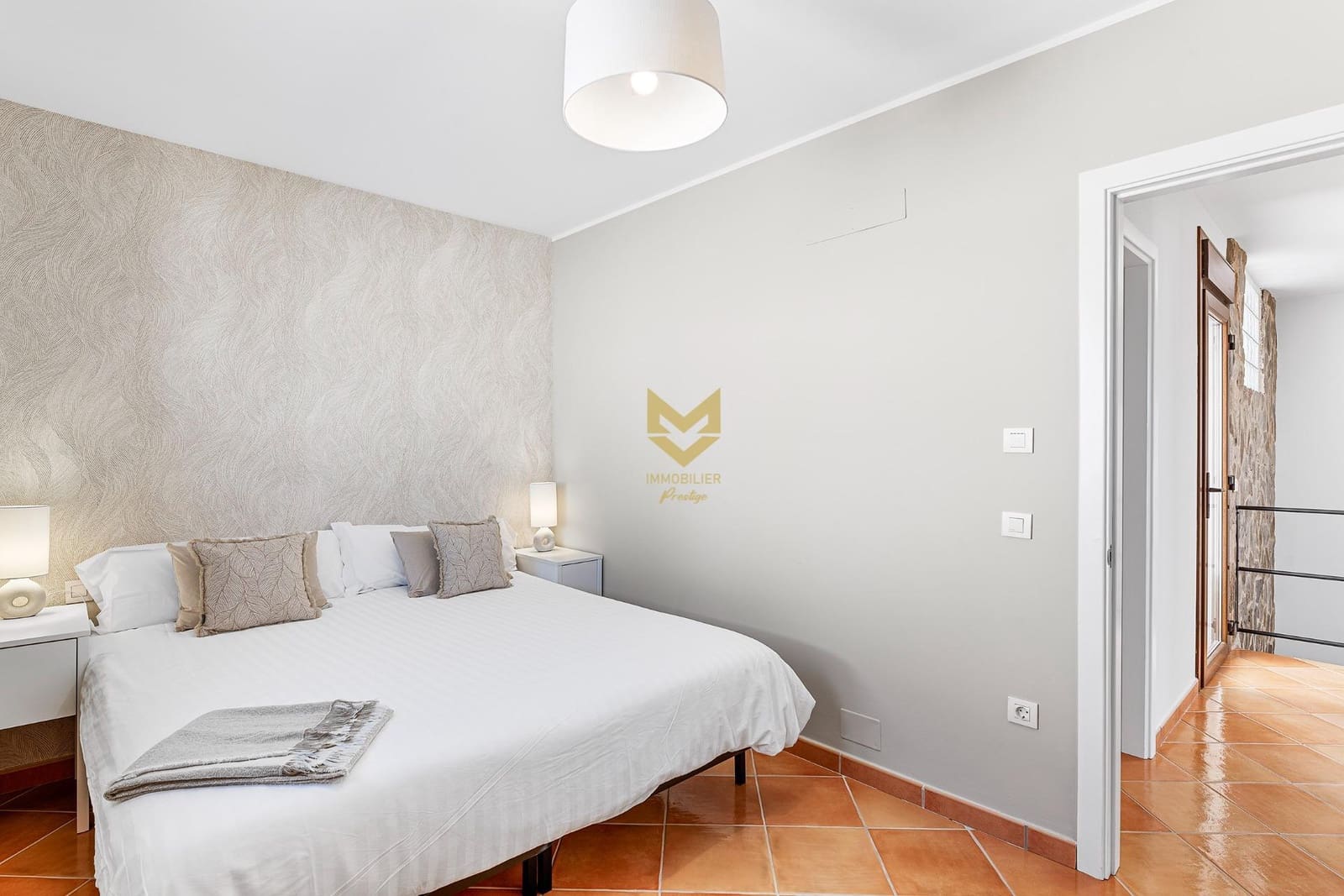 5 makuuhuone Huvila myytävänä paikassa Guia de Isora mukana uima-altaan 
autotalli - 1 175 000 € (Ref: 9632754)