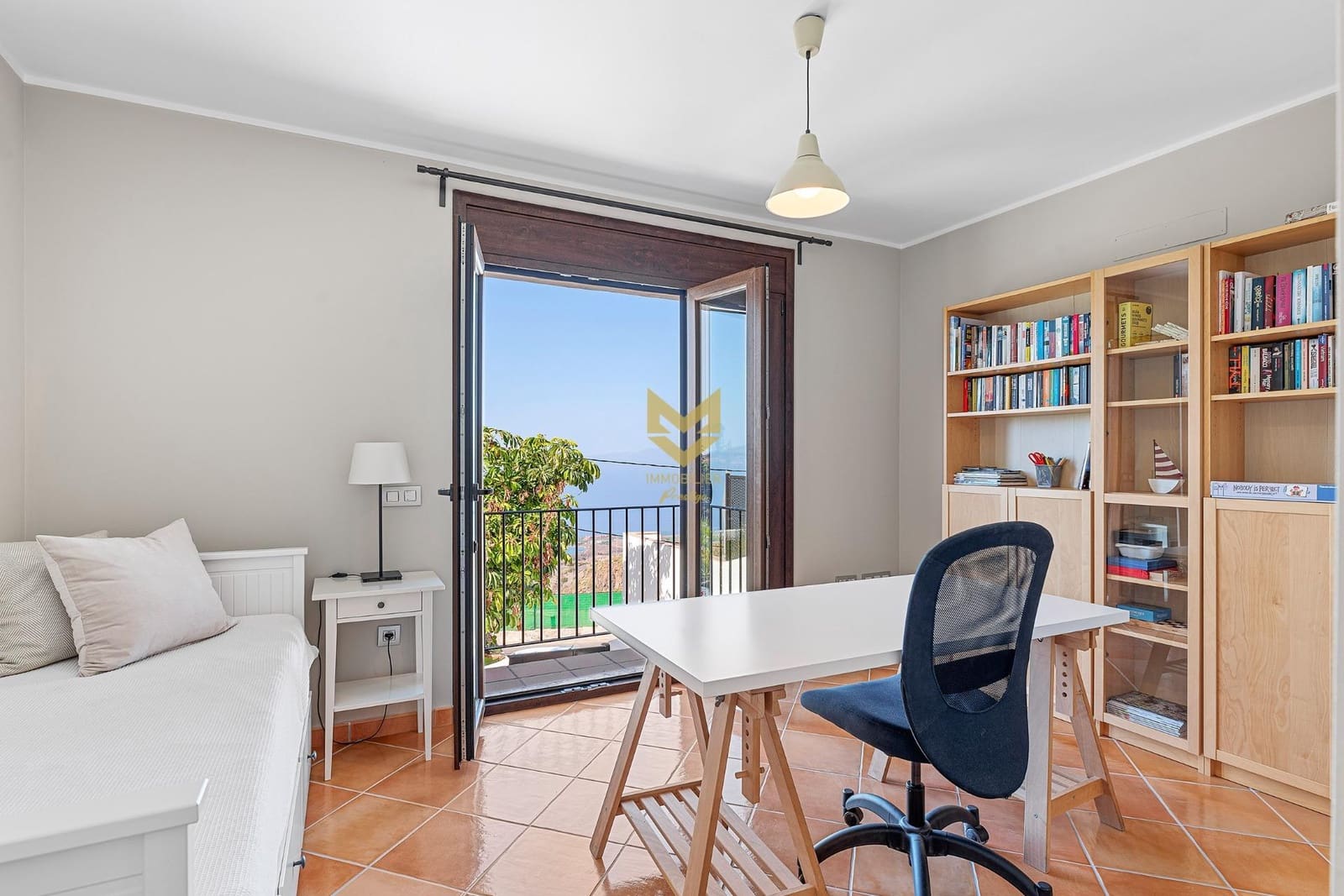 5 makuuhuone Huvila myytävänä paikassa Guia de Isora mukana uima-altaan 
autotalli - 1 175 000 € (Ref: 9632754)