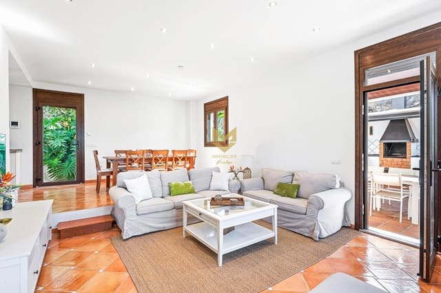 5 makuuhuone Huvila myytävänä paikassa Guía de Isora mukana uima-altaan 
autotalli - 1 175 000 € (Ref: 9632754)