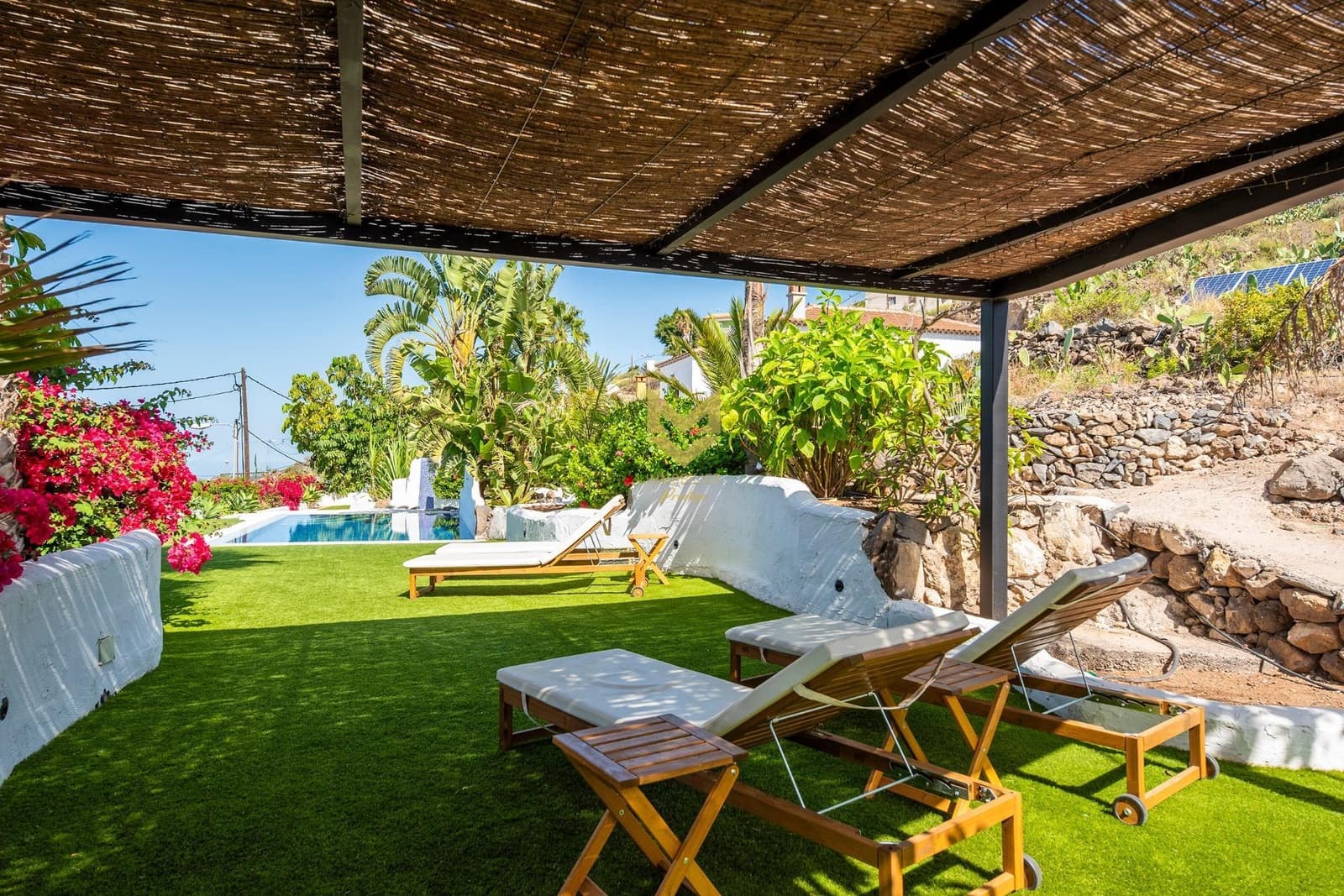 5 makuuhuone Huvila myytävänä paikassa Guia de Isora mukana uima-altaan 
autotalli - 1 175 000 € (Ref: 9632754)