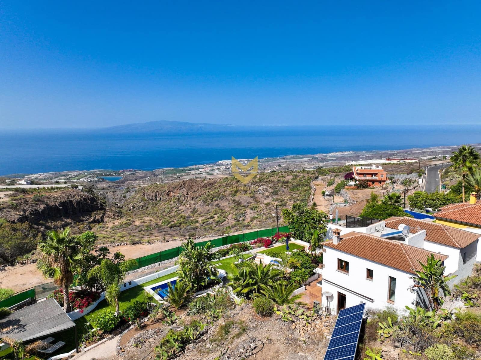 5 makuuhuone Huvila myytävänä paikassa Guia de Isora mukana uima-altaan 
autotalli - 1 175 000 € (Ref: 9632754)