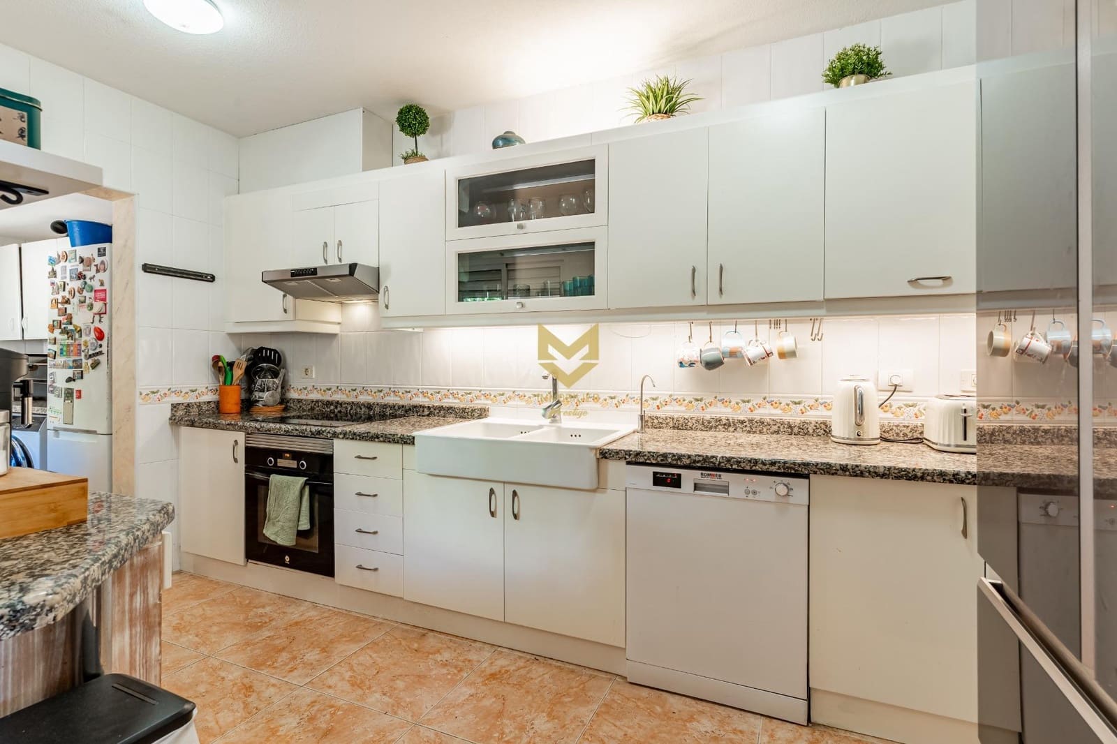 4 sovrum Radhus till salu i Costa Adeje med pool garage - 895 000 € (Ref: 9632755)